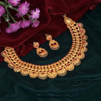 Latest gold necklace designs on sale with earrings